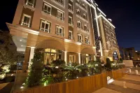 Zubarah Hotel Hoteller i Al Muntazah