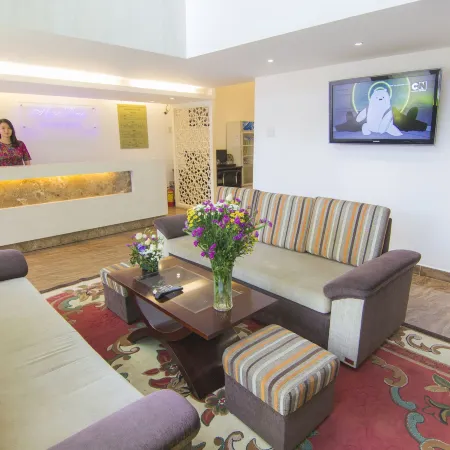 Ngoc Linh Luxury Hotel Отели рядом с достопримечательностью «Кинотеатры CGV»