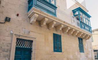 Sally Port Suites