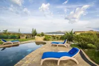 Naivasha Kongoni Lodge - Lakefront Getaway - Pools