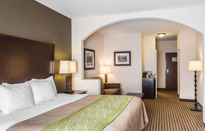 Comfort Inn & Suites