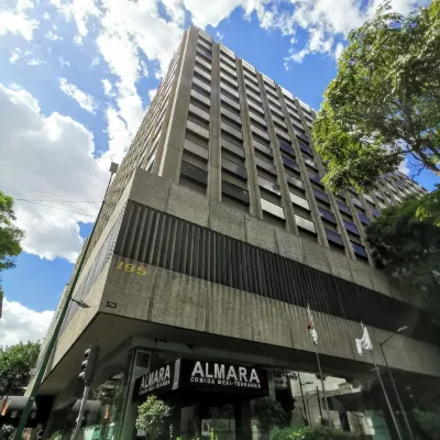 Galeria Plaza Reforma Отели рядом с достопримечательностью «Ансурес»