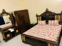 Super Golden Guest House Hotels in Shah Faisal Town