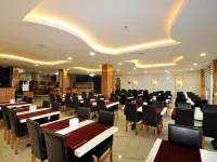 Uk Blue Coast Hotel Hotels near Dim River
