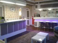 Le Merle Blanc Hotels in Gueugnon