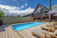 Knysna Log-Inn Hotel - Pools