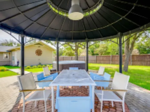 8ベッド 4バス ニアバイ プール ブランコ ワイン トレイル タウン スクエア ブランコのホテル