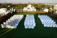 SilverCloud Hotel and Banquets - Jacuzzi