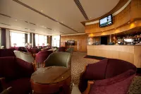 The Oxfordshire Golf & Spa Hotel - bar