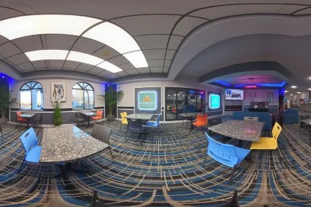 Coratel Inn and Suites By Jasper Eagan St Paul Airport & Mall of America Отели рядом с достопримечательностью «Парк Скай Хилл»