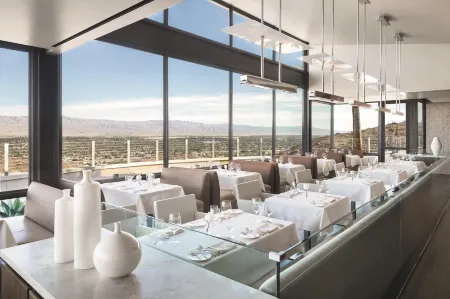 The Ritz-Carlton, Rancho Mirage Отели рядом с достопримечательностью «Обсерватория Ранчо Мираж Лайбрари &»