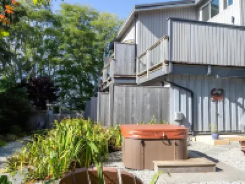 シクルーデッド オーシャンフロント - アップステアーズ トフィーノのホテル