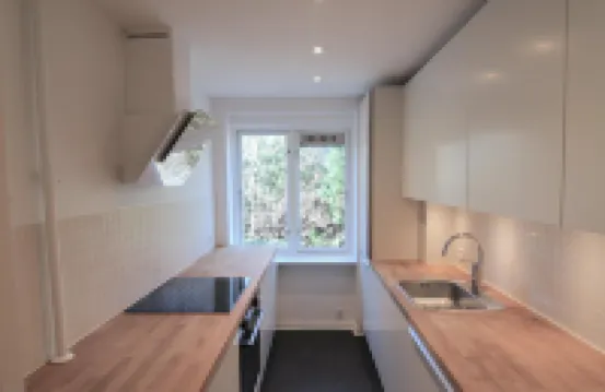 很棒的2卧帶陽台在夏洛滕倫 根措夫特酒店