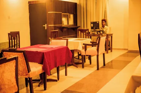 Great Western Hotel and Suites