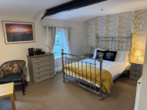 The Black Swan Hotel