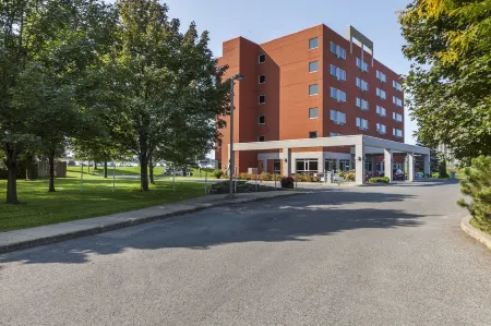 Le Dauphin Montréal-Longueuil