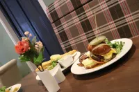Schooner Hotel - breakfast