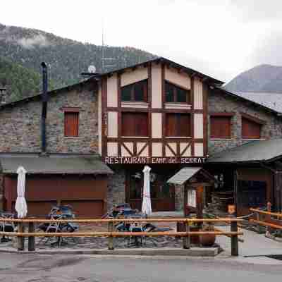 Hotel Restaurant Camp del Serrat Hotel Exterior