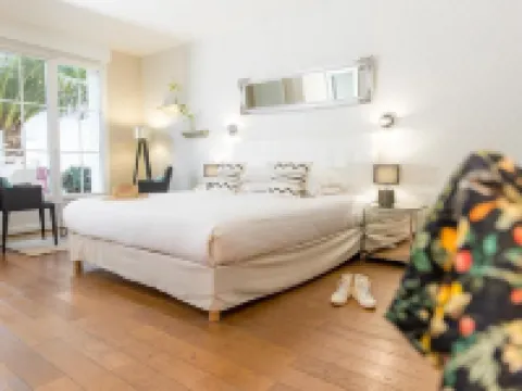 Hôtel la Baie des Anges, Son Spa Marin & sa Piscine Couverte et chauffée Hoteles en Landéda