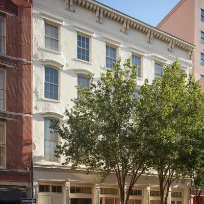 Loft 523 Hotels near Franklin Monument