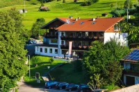 Alpenhotel Sonneck - Mit Bergbahnticket Hotels in Bad Hindelang