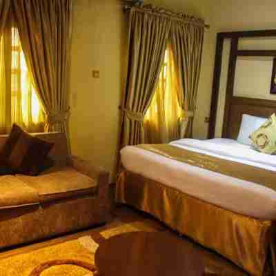Banex Hotel and Suites Rooms