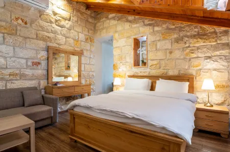 Via Maria Boutique Suites Отели в г. Хайфа