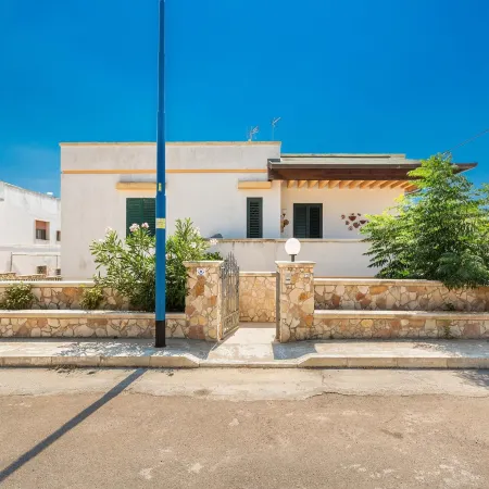 3119 A Casa di Giulia e Sofia by Barbarhouse Hotels in Torre Suda