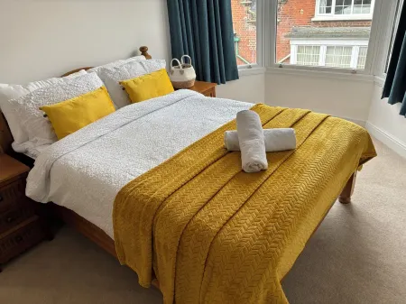 Stunning Cromer Apartment Отели в г. Кроумер