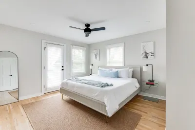 Modern 3-bedroom 3 bathroom Retreat