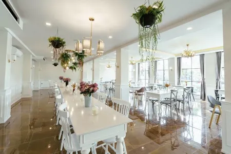 Calinton Hotel Отели в г. Удон-Тхани