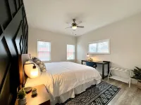 The Gathering Place - 10 min Yellow Springs - 15 min Dayton Air Force Museum Hotels in Xenia