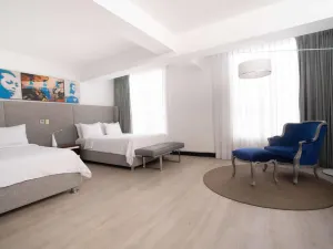 Radisson Decapolis Miraflores