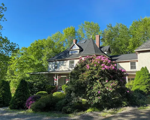 Victorian by the Sea Hotels in Lincolnville