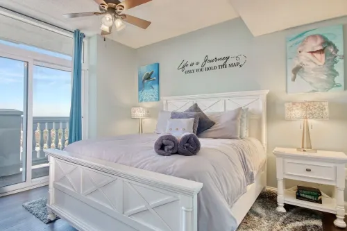 Beautiful 5 Bedroom 4 Bath Condo-12th Floor