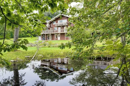 Modern Chalet in Serene Valley
