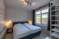 Cozy Holiday Home with Garden