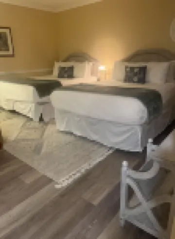 Cozy newly renovated condo, in Norwich, CT. 3 mins from Mohegan Sun Casino.