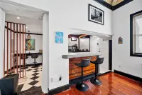 Single Night Bookings Welcome - Tropical Modern Loft - SoHo Style - Concierge Hotels in Charlotte Amalie