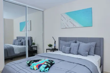 Tropical Haven: 3-BR Apart on Vega Baja Beach. 3min Drive to Blue Flag Beach