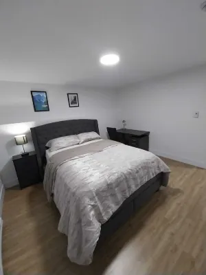 Cozy One Bedroom Apartment in Moncton close to Magnetic Hill and Casino Hotels in 