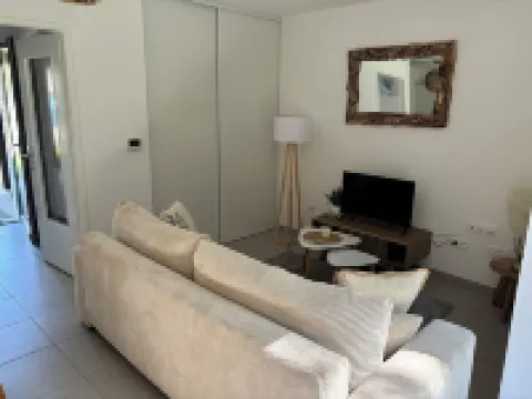 Shell and pre-salt house 索姆河畔聖瓦萊里酒店