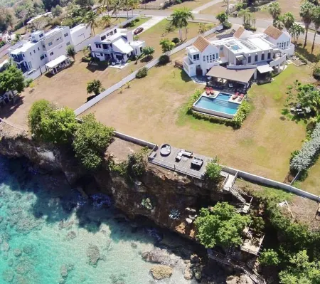 Newly Remodeled Oceanfront Villa - 6BR, Infinity Pool & Spectacular Views