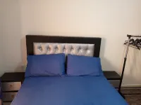 Beautiful Studio with King bed and Free parking