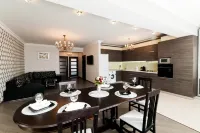 Cozy Central Penthouse