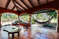 Villa Luna Grande Secluded Beach Estate