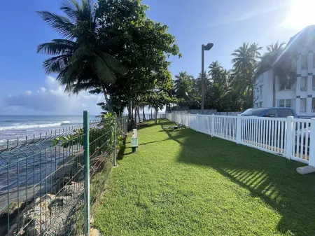 Table Rock Beachfront Penthouse Minutes from Rincon and Excellent Surfing