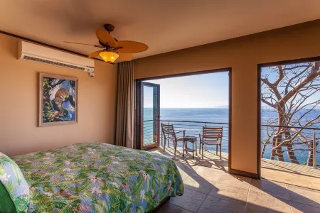 Ocean view, full time staff, concierge services. Winner 2013 - 2023 top rental