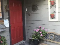 Spacious one bedroom suite Hotels in Campbell River