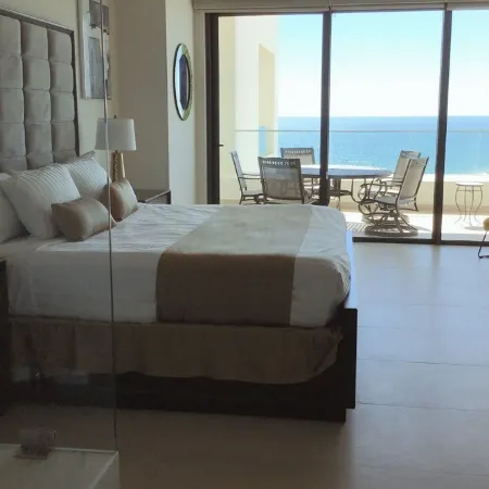 Barcelona 703 phase 3 / Las Palomas Resort